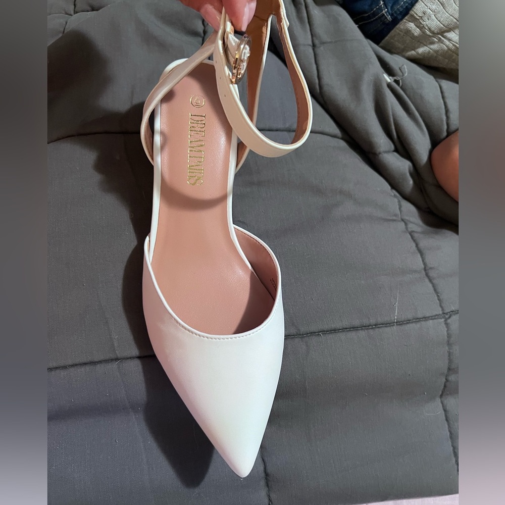 Dream Pairs brand new kitten heels. Closed toe. Never used or worn. Size 6